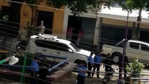 Dedican misa a ex presos políticos en Nicaragua y Policía rodea iglesia