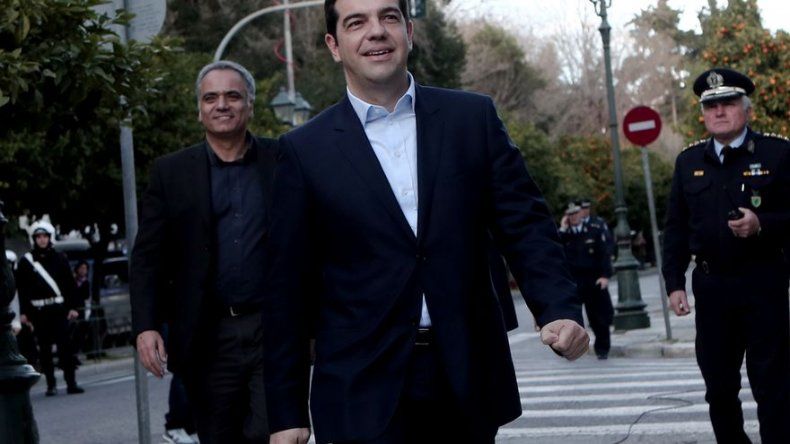 Alexis Tsipras asume como primer ministro griego