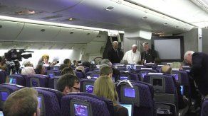 El papa dice que los muros no son una solución contra la ola de refugiados El papa dice que los muros no son una solución contra la ola de refugiados