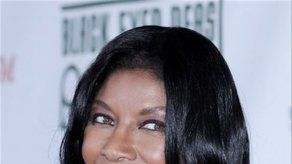 Natalie Cole hospitalizada por fármacos contra hepatitis