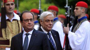 François Hollande llega a Grecia en visita oficial