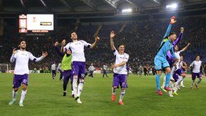 Fiorentina y Napoli avanzan en la Liga Europa