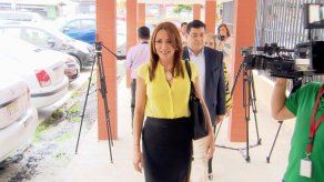 Realizan audiencia a la exviceministra Sucre por caso Gucci Realizan audiencia a la exviceministra Sucre por caso Gucci