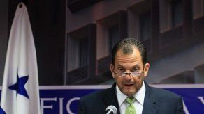Contralor denuncia en la Procuraduría cobros irregulares de “botellas” en Ipacoop