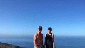 El padre de los hermanos Hemsworth también está cañón