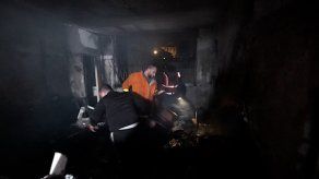 Más de veinte muertos por incendio en campo de refugiados en Gaza