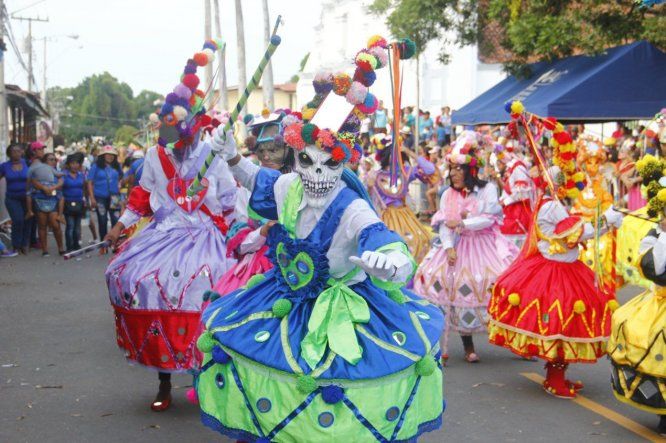 Paseo de Danzas del Corpus Christi