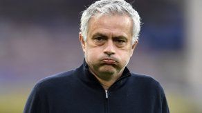 Mourinho queda fuera del Tottenham tras apenas 17 meses