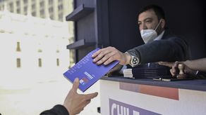 De acuerdo a la editorial Lom, que lo imprimió, se llevan vendidos unos 75.000 ejemplares.
