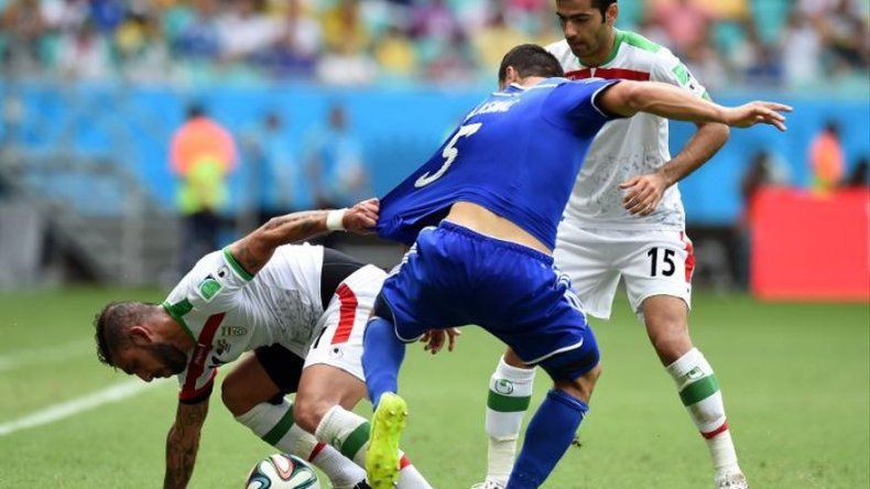 Bosnia gana 3-1 a Irán en la despedida de ambos del Mundial de Brasil