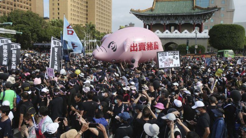 Marchan en Taiwán contra la carne de cerdo importada de EEUU