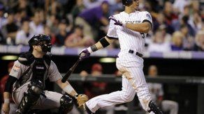 González batea 3 jonrones en triunfo de los Rockies