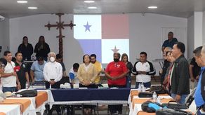 Los gremios y el Gobierno firmaron el acuerdo. Los gremios y el Gobierno firmaron el acuerdo.