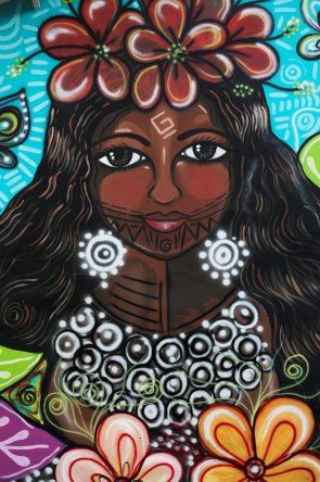 Artistas plasman en murales la historia étnica de Panamá