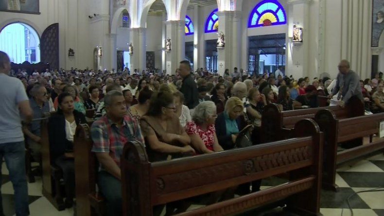 Feligreses celebran fiesta en honor a Don Bosco, Santo de la Juventud