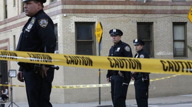 NY: Arrojan a una bebé por la ventana; es 3ra vez en 3 meses