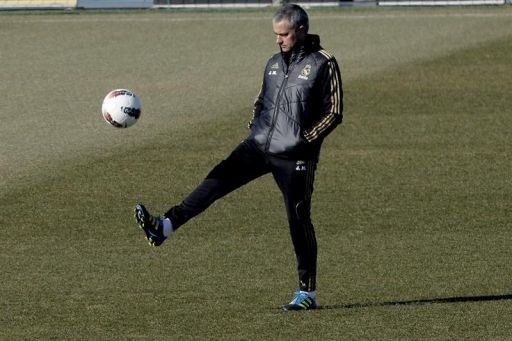 Mourinho: No buscamos el alirón ni el pasillo en el Camp Nou