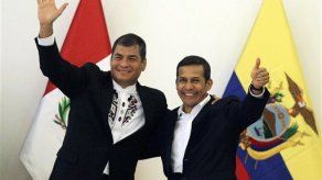 Rafael Correa y Ollanta Humala se reúnen en Perú