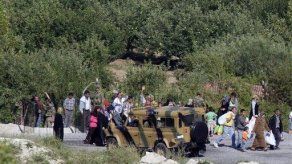 Gobierno jordano pide 700 millones para asistir refugiados sirios