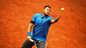 Tsonga y Almagro avanzan a segunda ronda en Shanghai