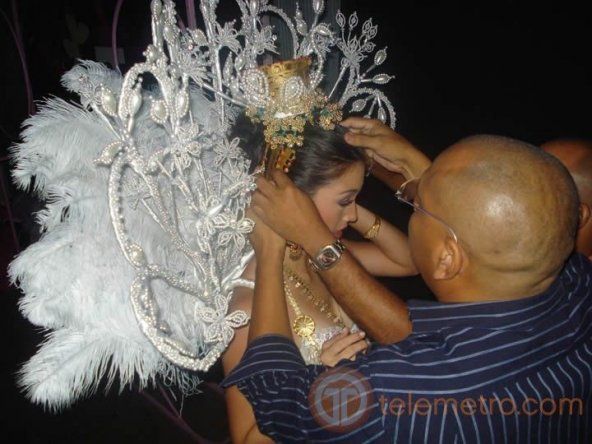 Detrás de la gala típica