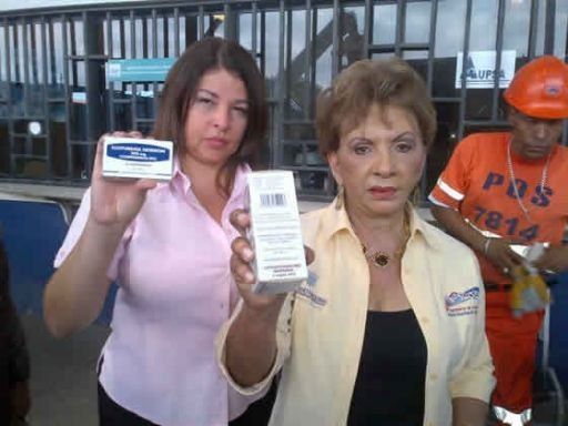 Decomisan contenedor con medicamentos en Colón