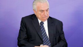 Parlamento brasileño empieza a analizar denuncia que podría costarle cargo a Temer