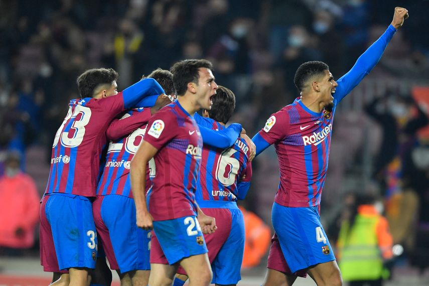 LaLiga: El Barcelona sufre ante el Elche pero se reencuentra con el triunfo
