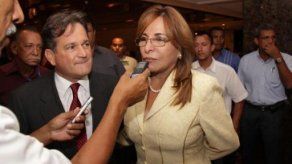 Juan Carlos Navarro y Balbina  Herrera hacen las paces