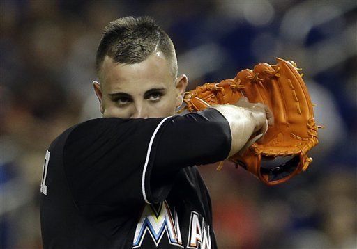 Fernández y Marlins sorprenden a San Luis