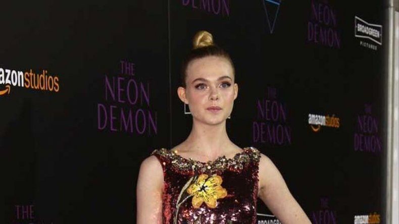 Elle Fanning cambió su baile de graduación por el Festival de Cannes