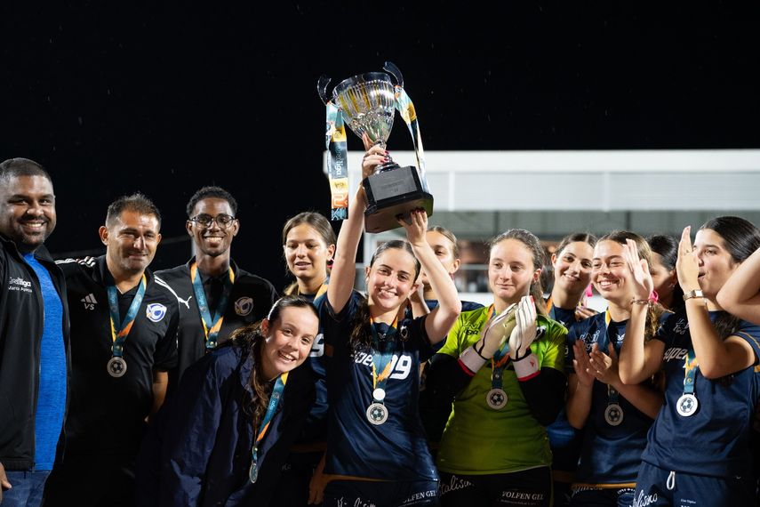 Legends de la Academia Hebrea se consagran campeonas de la categoría Sub-18 en una final cardiaca.