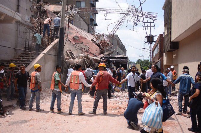 Fuerte sismo de 7.1 remece México