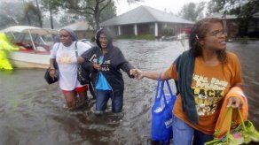 Rescates y evacuaciones por Isaac; Nueva Orleáns resiste