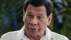 El presidente de Filipinas se disculpa por insultar a Obama en 2016