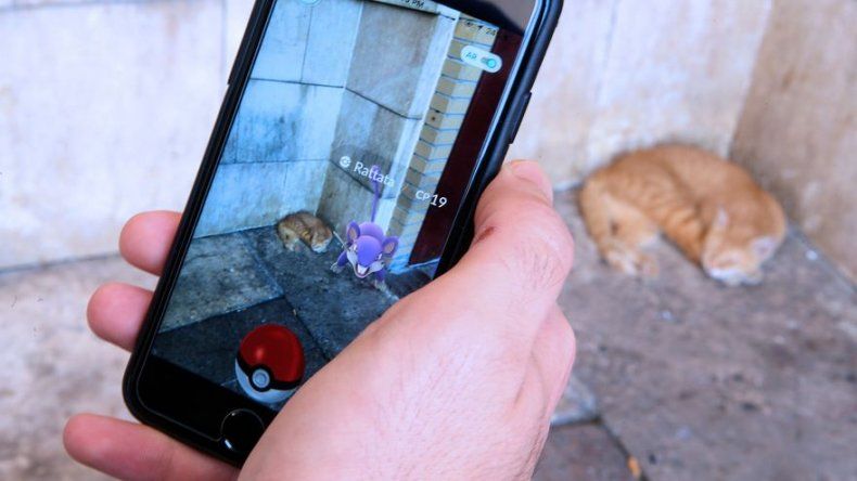 Pareja acusada de abandonar a su niño para jugar Pokémon Go
