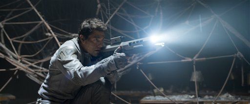 Oblivion con Tom Cruise arrasa con las taquillas