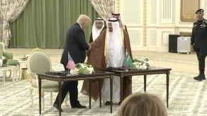Trump firma megacontrato de armas con Arabia Saudí