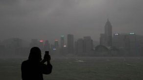 Desalojan a 50.000 personas en China al acercarse tifón