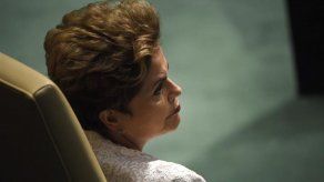 Rousseff veta la financiación de partidos políticos por empresas