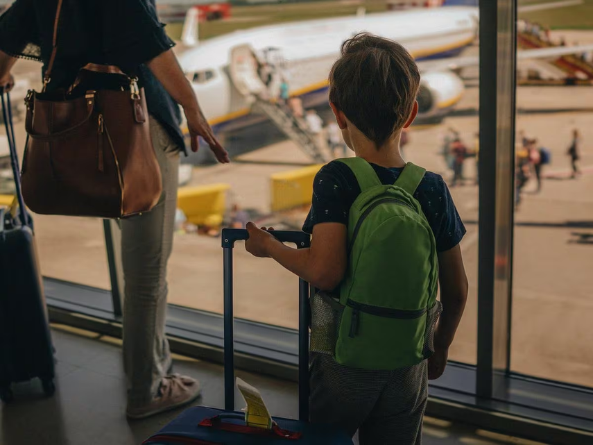 ¡Atentos! Estos son los requisitos para que menores de edad salgan del país