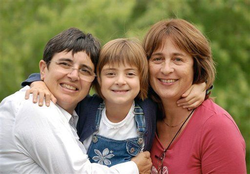 Prohibición a tratamientos de fertilidad es criticado en Europa