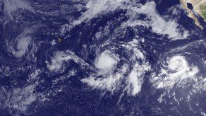 Huracán Jimena alcanza categoría 4 alejándose de las costas mexicanas
