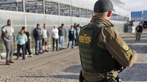 Redada migratoria preocupa a empresas de jardinería en EEUU