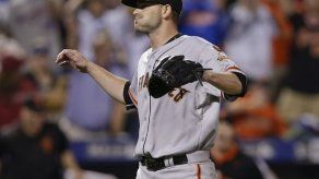 El 13 da suerte a Heston: lanza juego sin hit con Gigantes