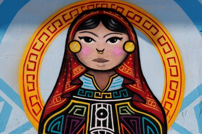 Artistas plasman en murales la historia étnica de Panamá