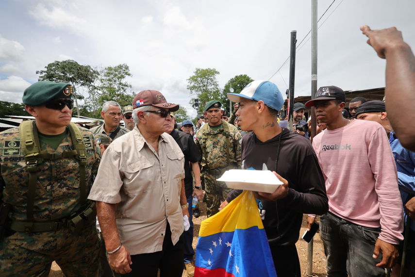 Campamento de migrantes en Lajas Blancas