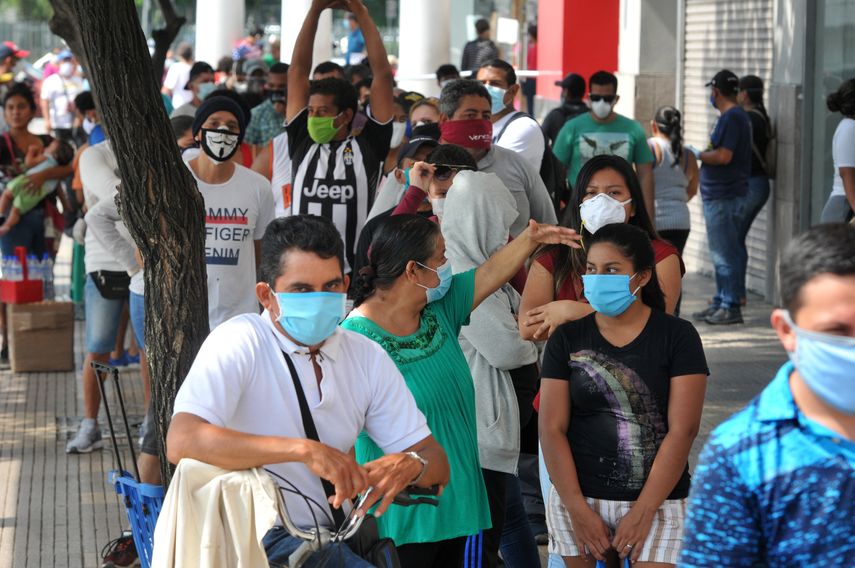 Al menos 4.8 millones de personas tienen el refuerzo de la vacuna en Ecuador.