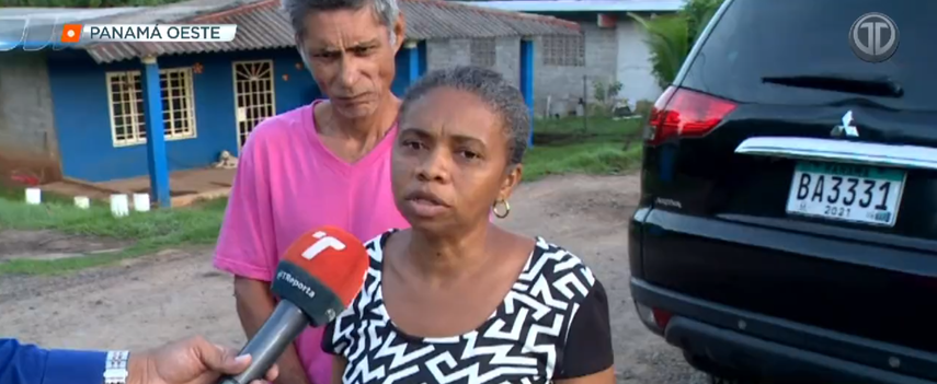 Madre de familia denuncia irregularidad en el pago del PASE-U