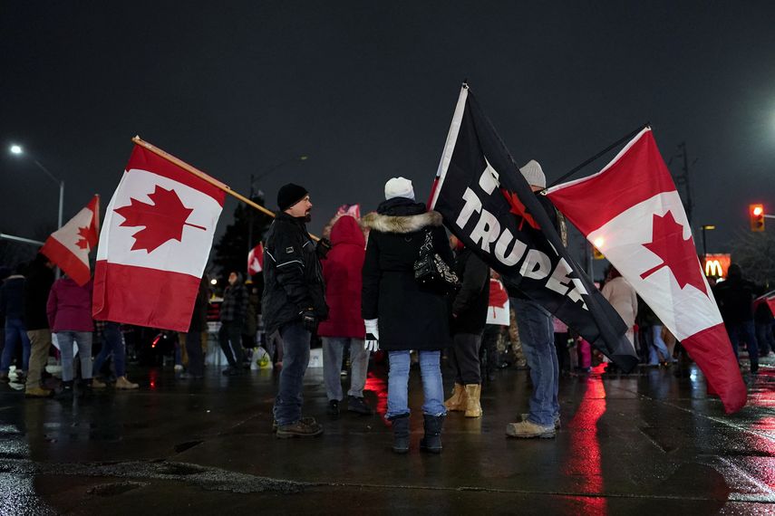 Más del 25% de las mercancías exportadas entre Estados Unidos y Canadá transitan por ese paso fronterizo.